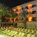 Hotel Cinar Family Side