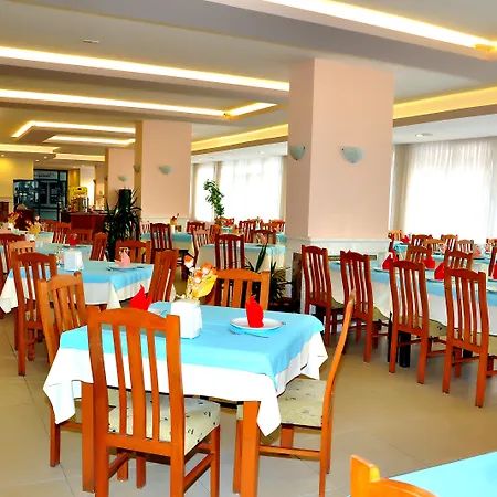 Отель Cinar Family Suite Hotel