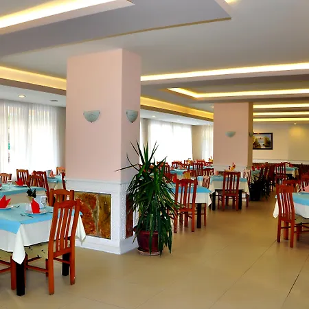 Отель Cinar Family Suite Hotel 3*
