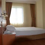 Hotel Cinar Family Side