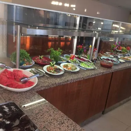 Cinar Family Suite Hotel