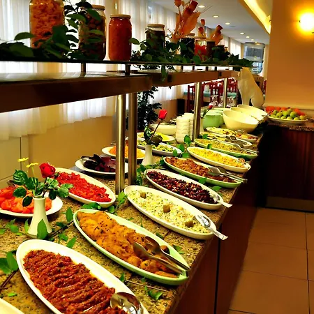 Cinar Family Suite Hotel 3*