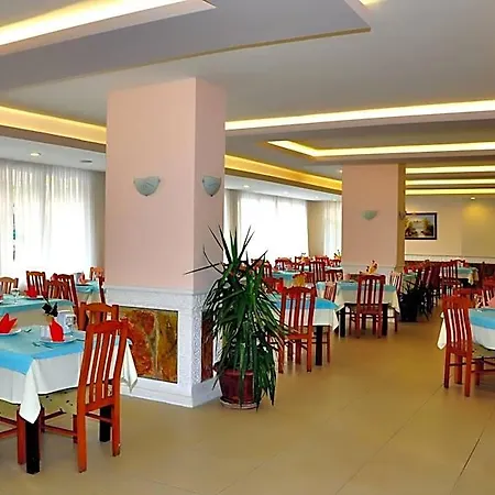Hotel Cinar Family 3*