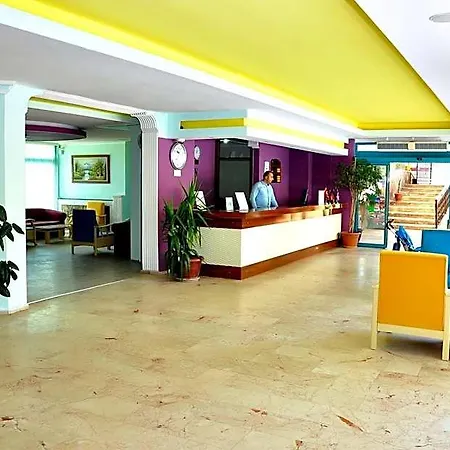 Cinar Family Hotel