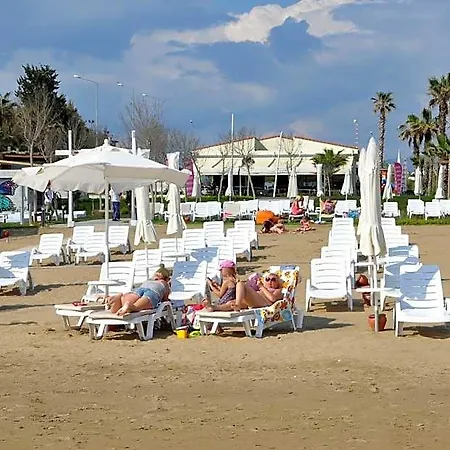 Hotel Cinar Family Side