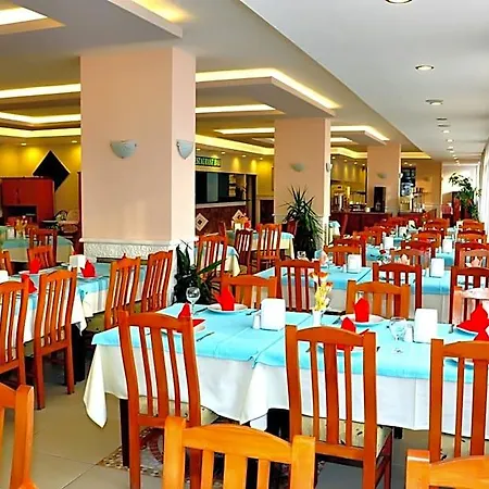 Hotel Cinar Family Side