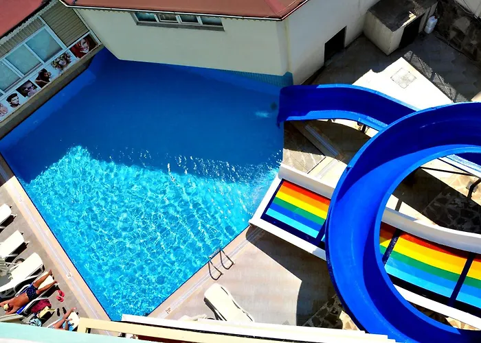 Cinar Family Suite Hotel 3*