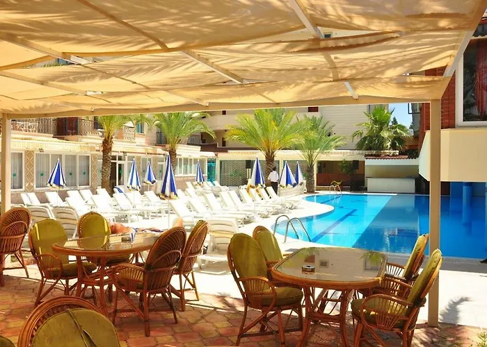 Cinar Family Suite Hotel 3* Side