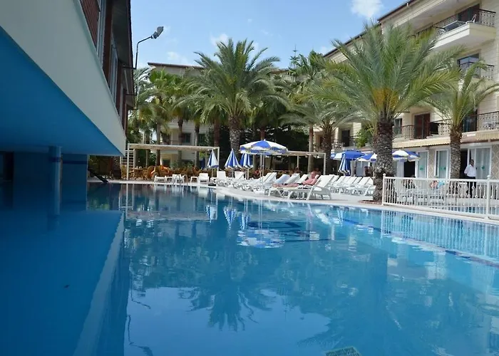 Cinar Family Suite Hotel Side