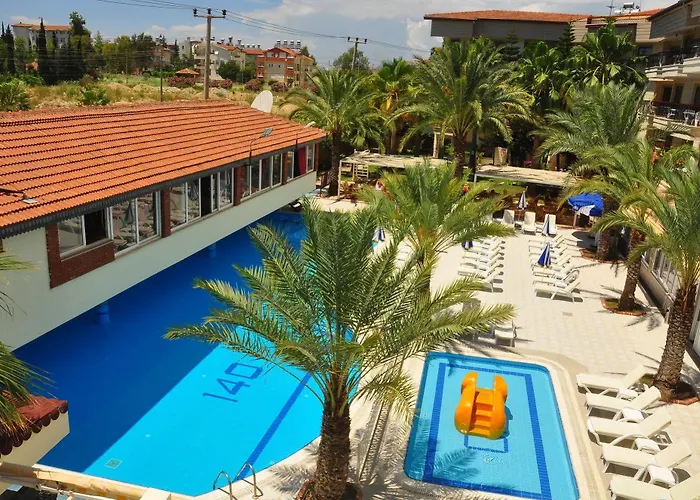 Cinar Family Suite Hotel 3*