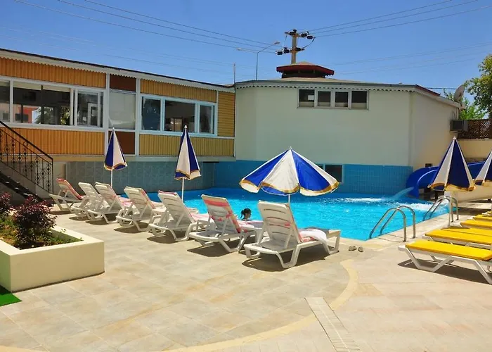 Cinar Family Suite Hotel Side