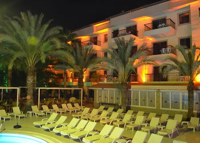 Hotel Cinar Family Suite Hotel Side