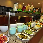 Отель Cinar Family Suite Hotel