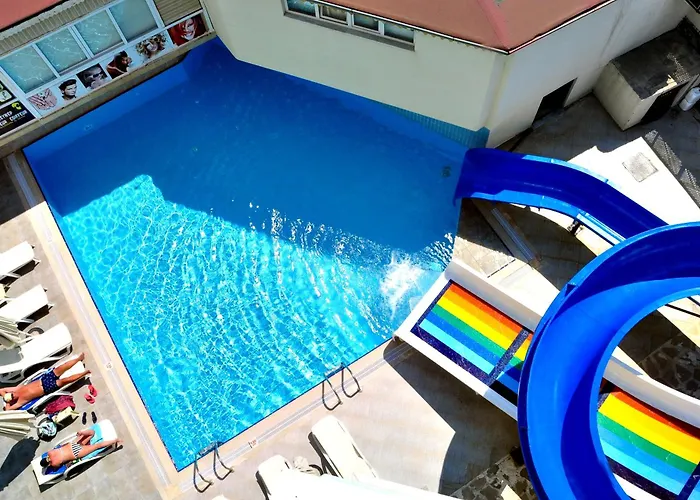 Hotel Cinar Family 3*