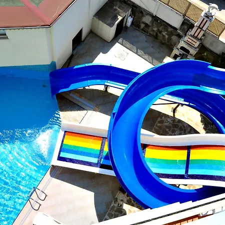 Cinar Family فندق 3*