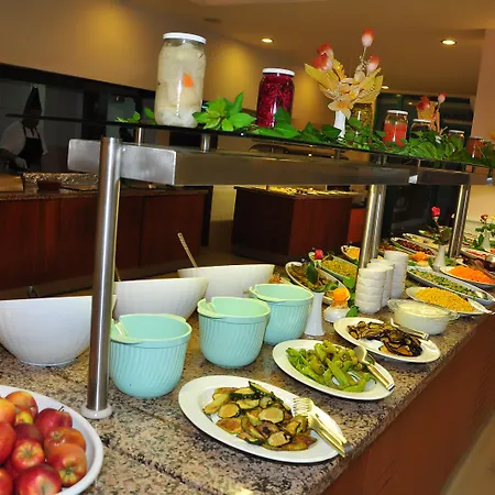 Отель Cinar Family Suite Hotel